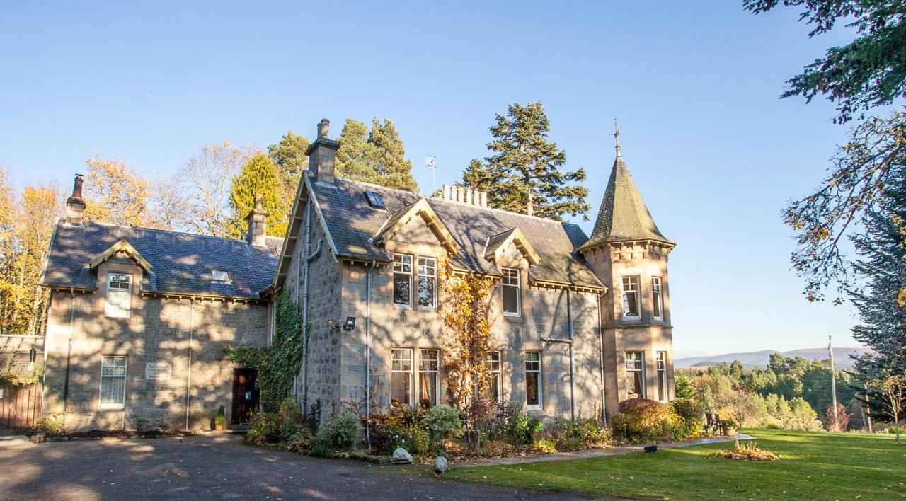 Tigh Na Sgiath Country House Hotel Grantown-on-Spey Exterior photo
